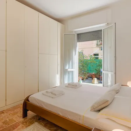 Elide By Interhome *
